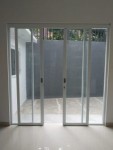 Pintu Aluminium Kaca