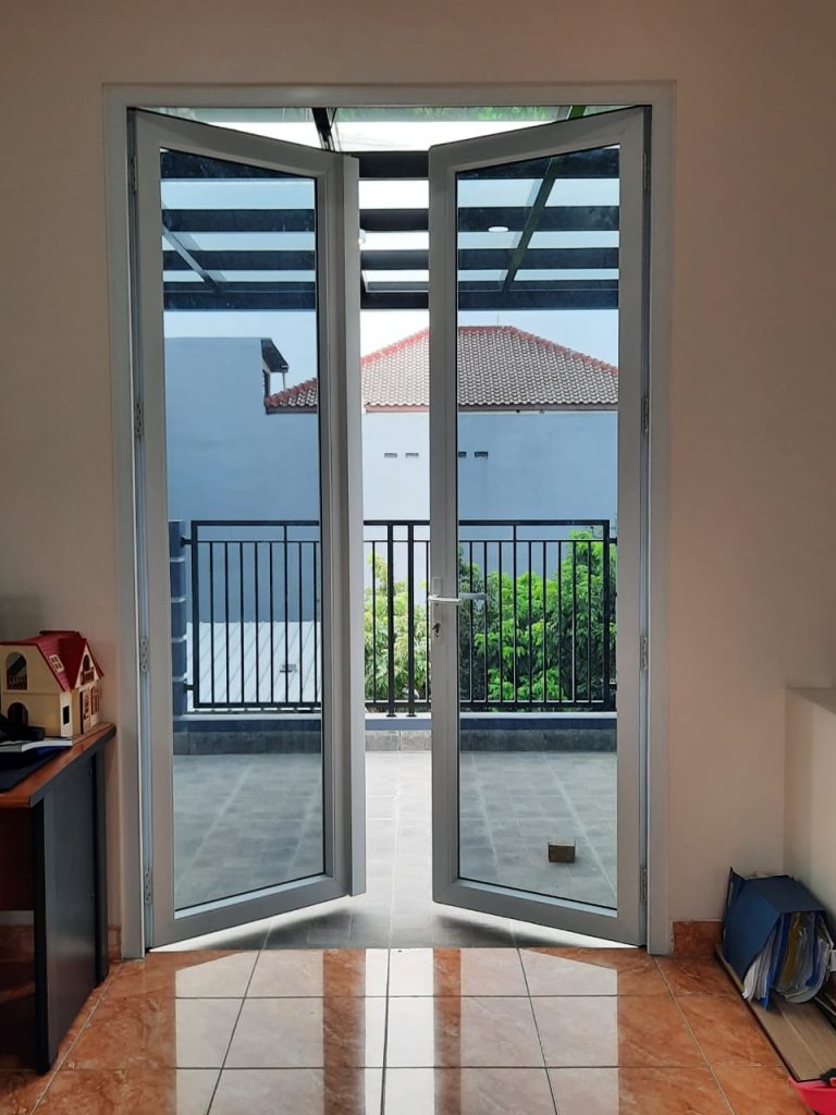 Pintu Double Swing Upvc Kaca Kreasi Megah Konstruksi Kreasi Megah Konstruksi