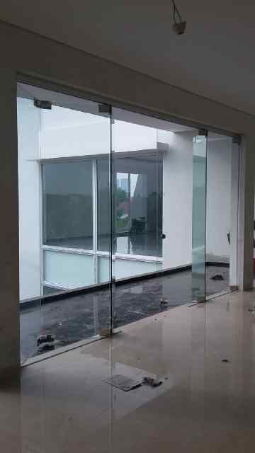 menjual pintu frameless custom di jakarta