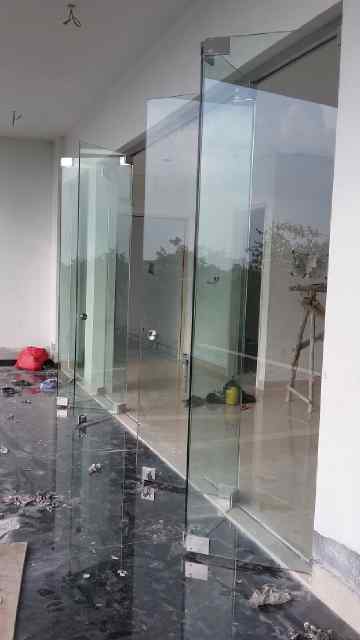 menjual pintu frameless custom di jakarta