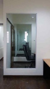 menjual pintu frameless custom di jakarta