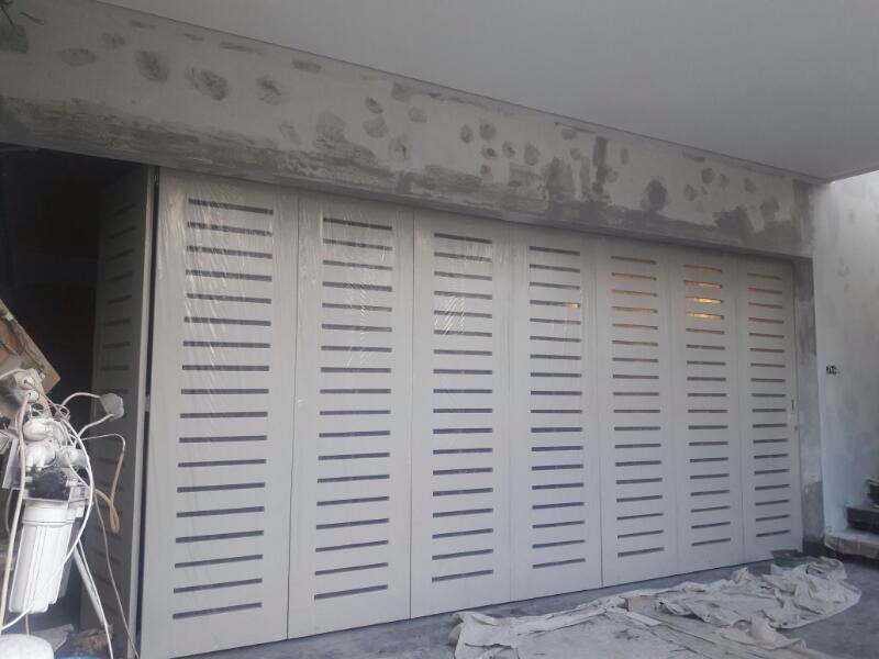 Pintu Besi Pintu Garasi Lipat