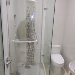 pintu kaca shower