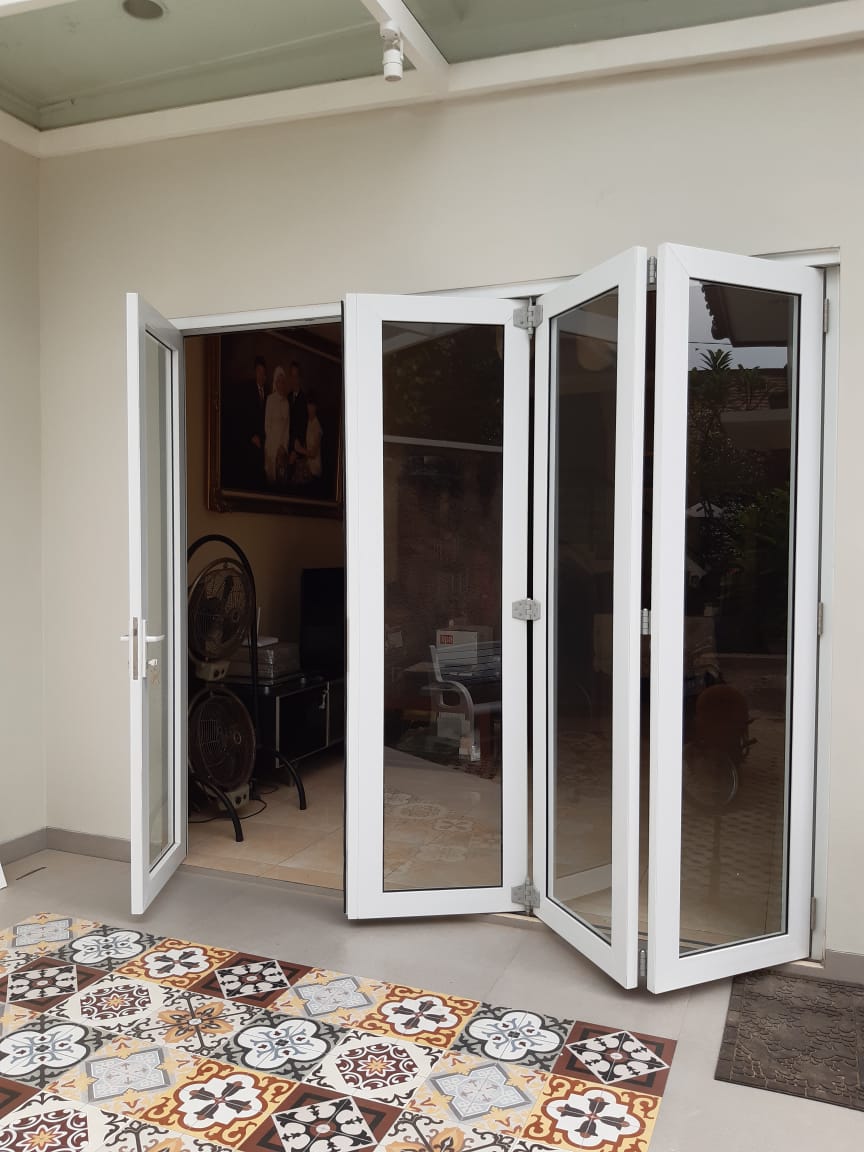 pintu lipat upvc