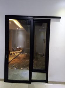 pintu sliding dan jendela swing gendong