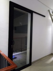 pintu sliding 1 daun upvc hitam