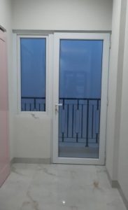 Pintu Swing dan Jendela Jungkit Gendong UPVC