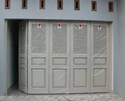 PINTU GARASI DI BAJARMASIN