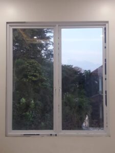 Jendela Aluminium Terbaik di Kendari – Tahan Lama, Elegan, dan Harga Terjangkau!