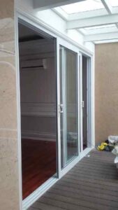 Pintu Sliding uPVC Jakarta: Solusi Modern, Kedap, dan Tahan Lama