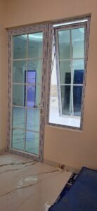 Pintu Jendela Gendong UPVC Custom Bali: Desain Sesuai Kebutuhan, Kuat & Elegan!