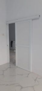 Pintu Sliding Alumunium Kombinasi ACP Bali – Solusi Modern untuk Rumah dan Bisnis Anda