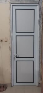 Pintu Swing Alumunium Kombinasi ACP Terbaik di Banjarmasin – Modern, Kuat, dan Elegan untuk Bangunan Anda