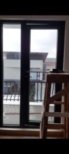 Jasa Jendela UPVC Banjarmasin Profesional – Modern, Kedap Suara & Tahan Lama
