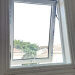 jendela jungkit upvc