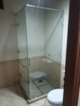Pintu Sekat Shower Bali | Kaca Modern & Elegan