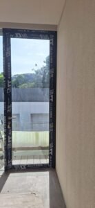 Jual Pintu Swing Aluminium Bali Minimalis Berkualitas
